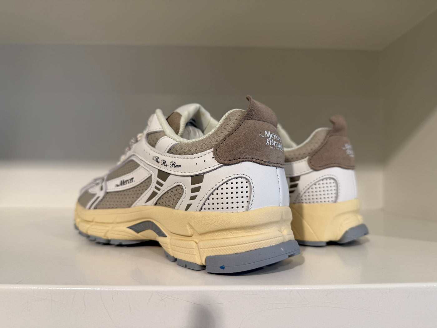 Mercer The Re-Run Vintage Sneaker Creme
