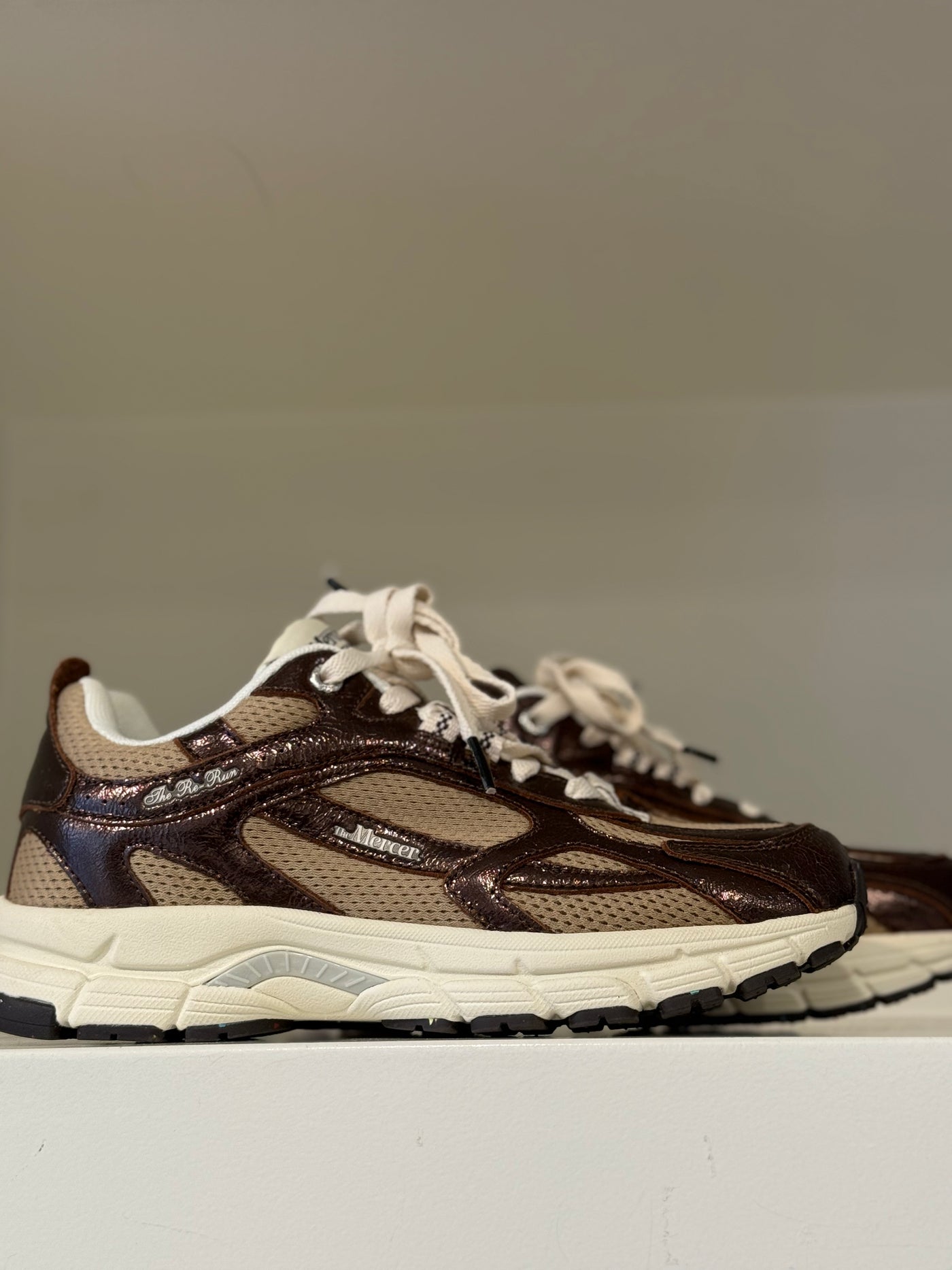 Mercer The Re-Run Cracked Sneaker Bruin