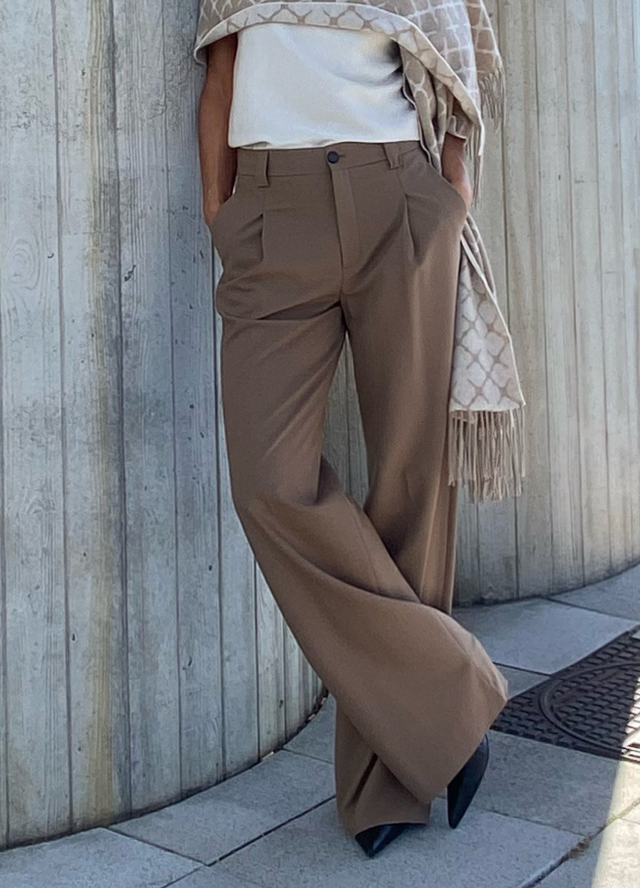 Closed Brooks Broek Bruin C91132