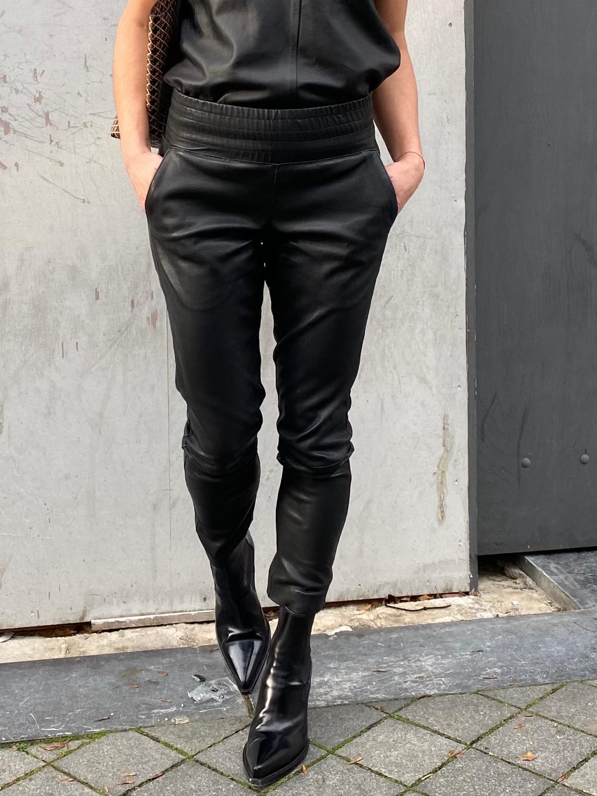 Ibana Colette Zwart