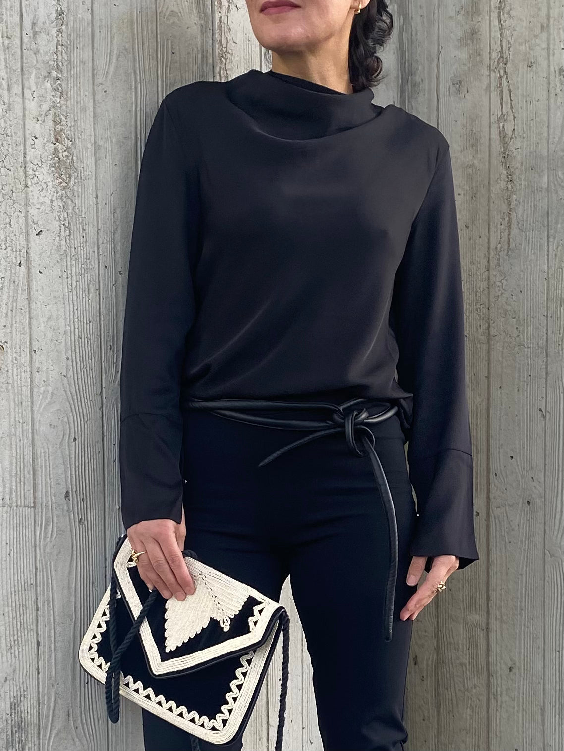 Ahlvar Gallery Ayumi Blouse Zwart